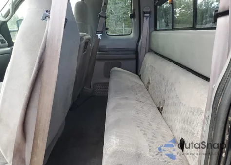 1999 Ford F250 Super Duty z USA, uszkodzony, nr VIN 1FTNX21F5XED63553